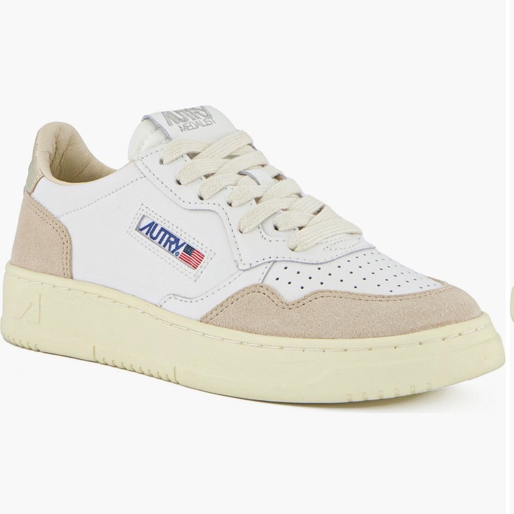 NWT Autry Women's Low Medalist White and Tan Sneakers EU40/US 10